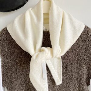 Thick wool blend Cream Knit Scarf